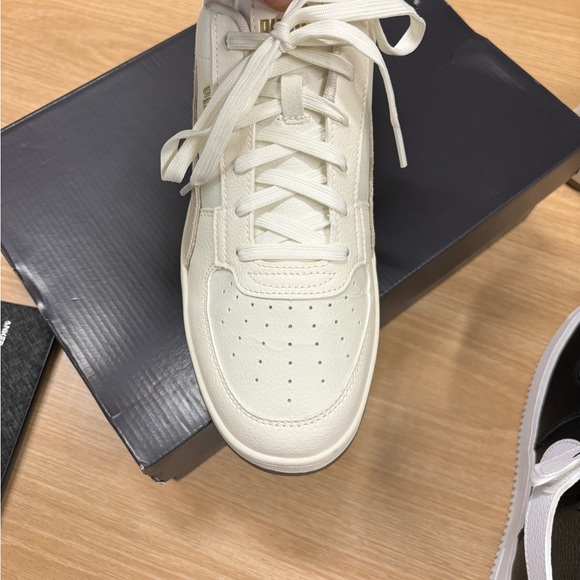 Size 11 Puma - Picture 3 of 4